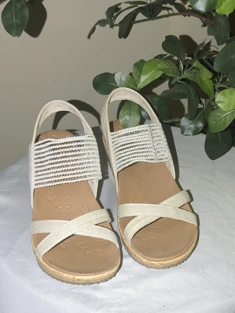 Skechers Beige Wedge Sandals – Neutral Textured Slingback